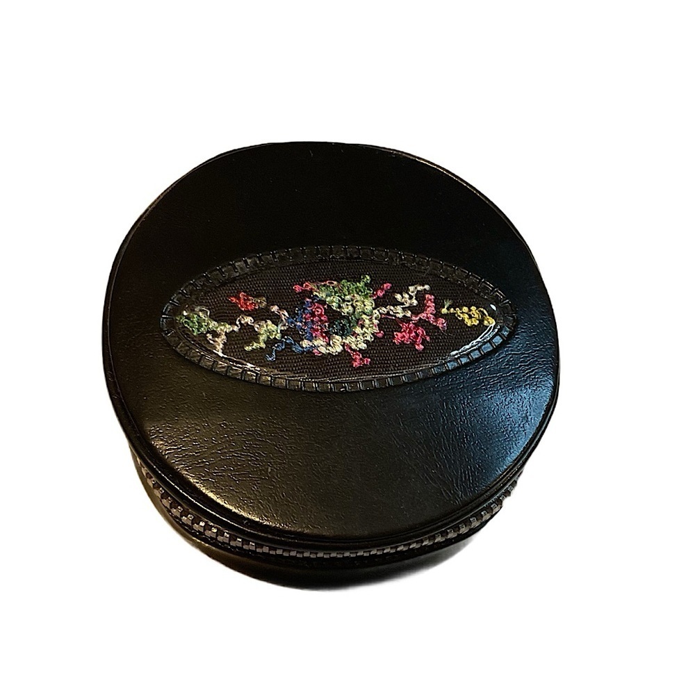 Black vintage travel sewing kit Embroidered Round Leather Case wet look